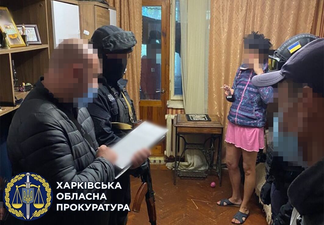 Вимагання, захоплення майна та контрабанда тютюнових виробів – повідомлено про підозру членам організованої групи (ФОТО)