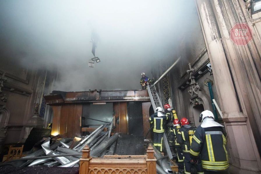  Вогнем частково пошкоджено орган Фото: ДСНС