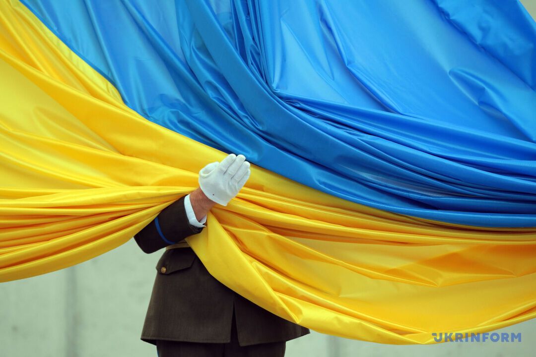 Розмова Байдена з Путіним, історії перемог над ковідом та Luxury-Новий рік – публікації тижня