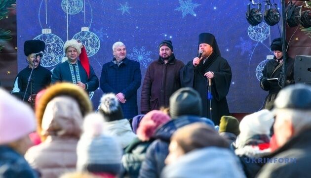 Вертепи та забави: на Хортиці провели фестиваль «Козацька коляда»