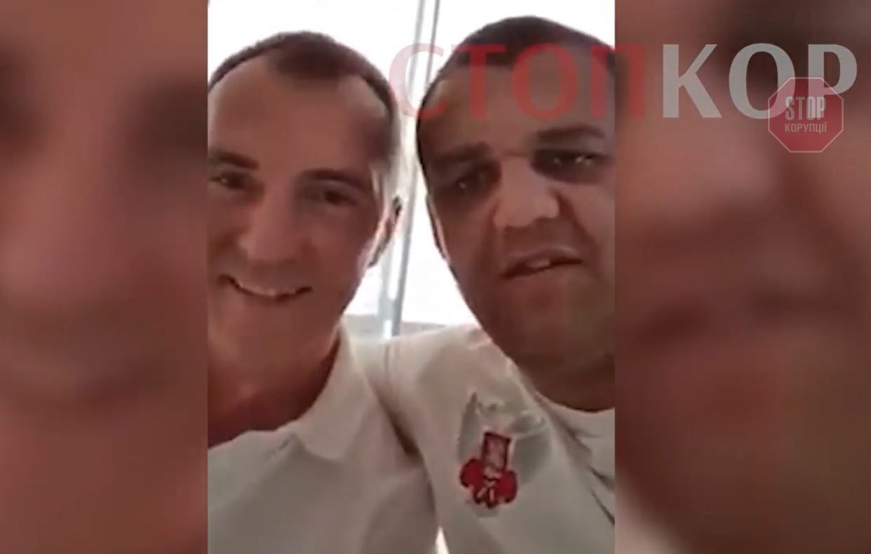 Продивус в обіймах Кремльова Фото: скриншот