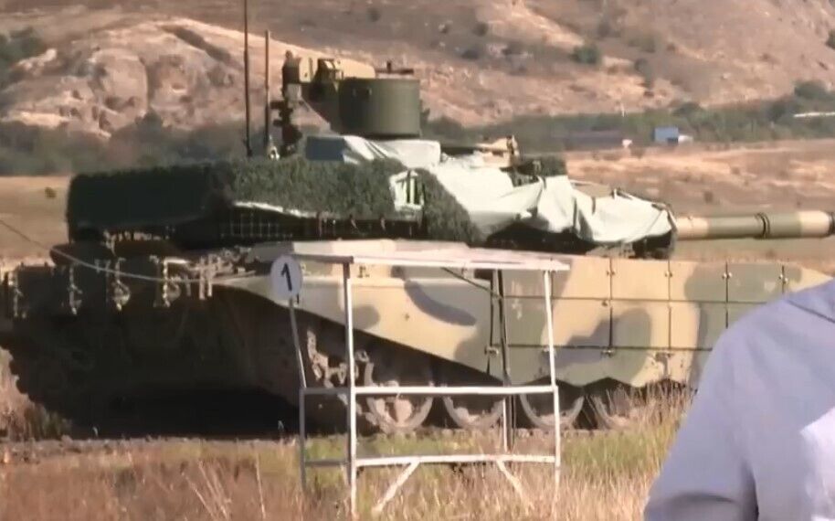 Российский танк М-90М