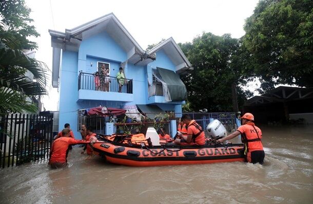 Тропический шторм ''Налгае'' обрушился на Филиппины: погибли около 100 человек (фото)