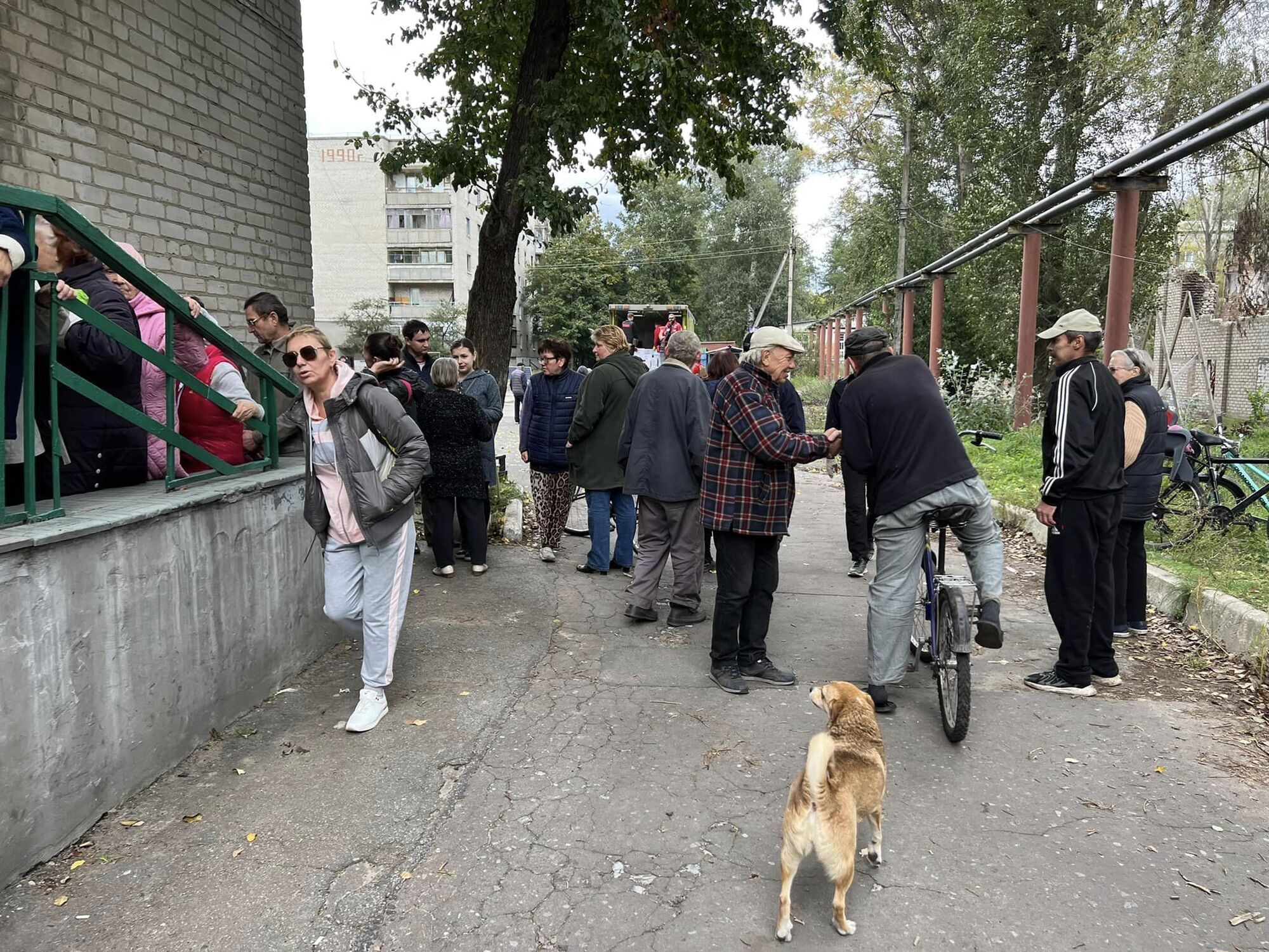 Жители Святогорска возвращаются домой и получают помощь изд государства