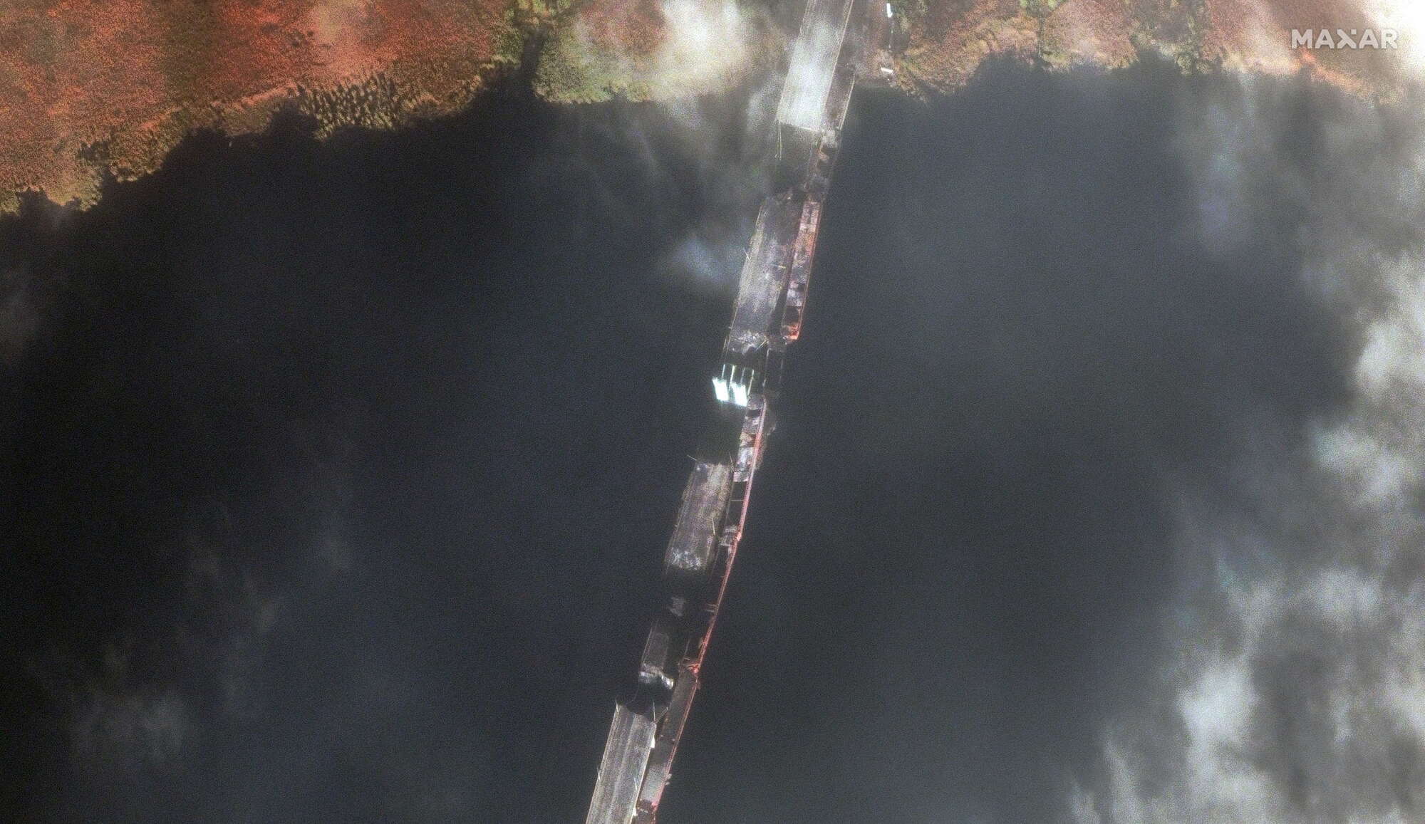 Опубликованы спутниковые снимки Антоновского моста и еще 3-х переправ: возможно ли движение ВСУ (фото)