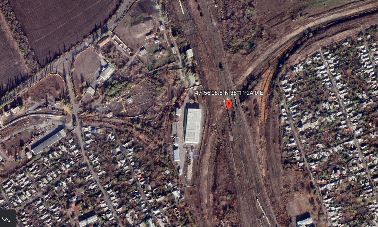 ВСУ ударили по железной дороге в Иловайске: опубликованы кадры с места прилета (фото)