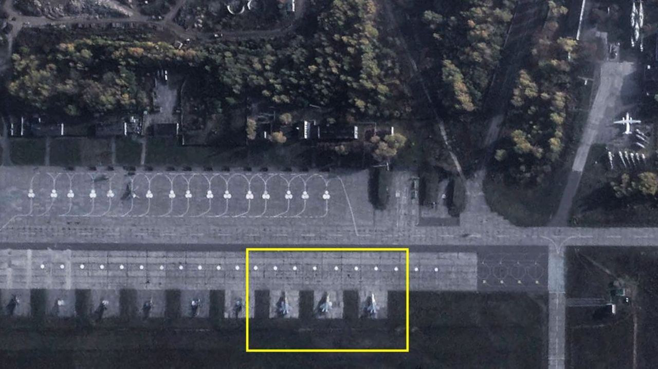 В Беларуси зафиксировали российские самолеты МиГ-31К, вероятно, с ракетами ''Кинжал'' - спутниковые снимки