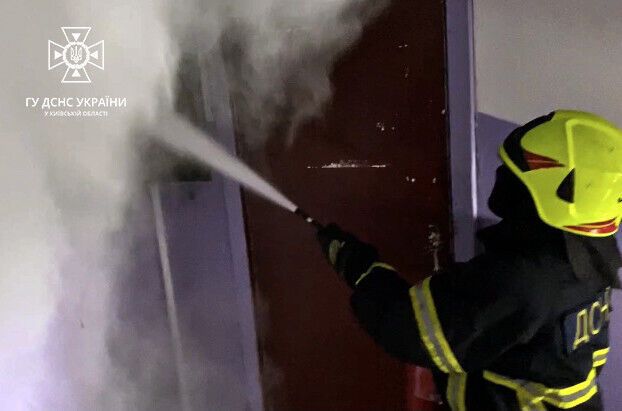 У Києві зафіксовано пожежу в багатоповерховому житловому будинку.
