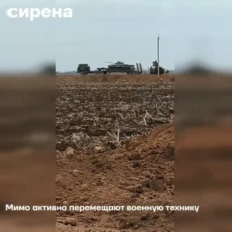 На Арабатській стрілці армія рф будує укріплення та запасну дорогу в Крим: що відомо