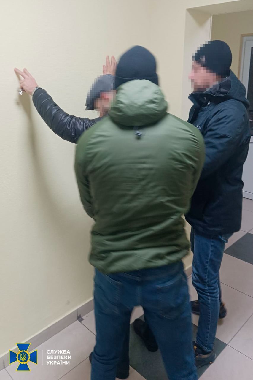 СБУ задержала в Киеве российского агента, прибывшего из Крыма готовить диверсии