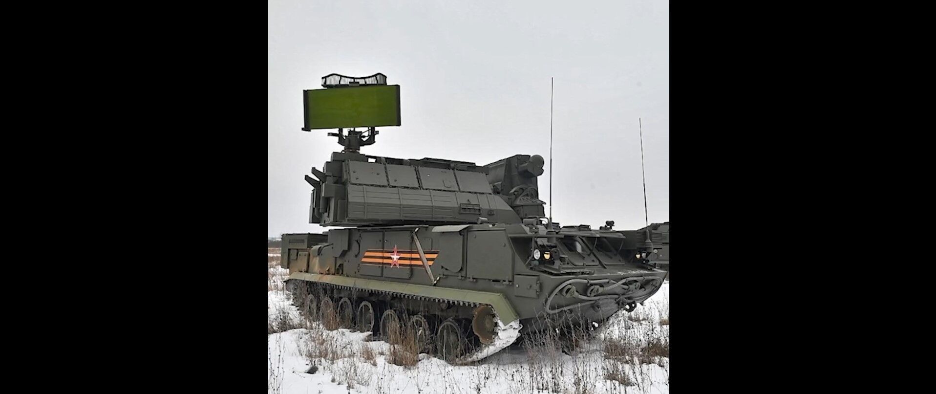 У Білорусь перекидають на Волинський напрям ешелон ЗРК ''ТОР-М2'': що відомо
