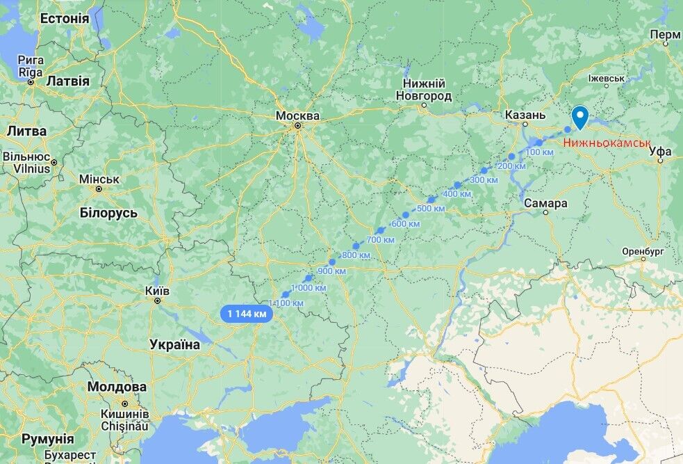 Відстань від Нижньокамська до України