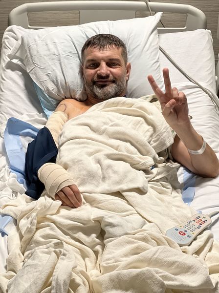 Морпіху з Азовсталі Діанову у США успішно провели операцію на плечі (фото)