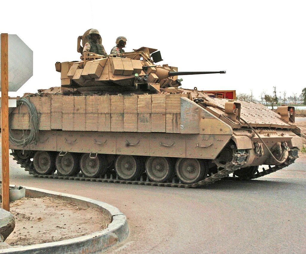 M2 Bradley для ВСУ – особенности бронемашины, которую может получить Украина от США