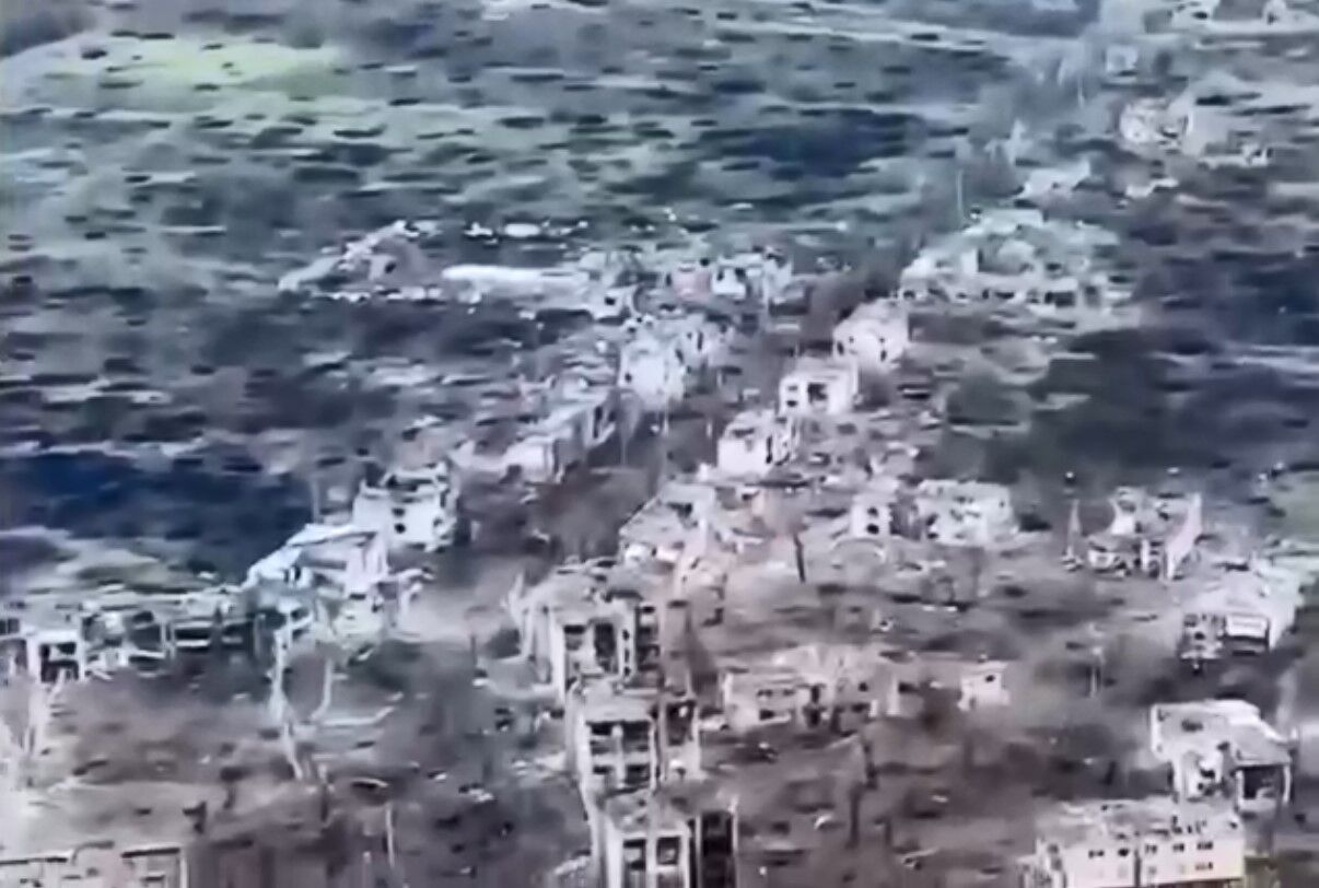 Улицы Бахмута, полностью разрушены в результате боевых действий рф