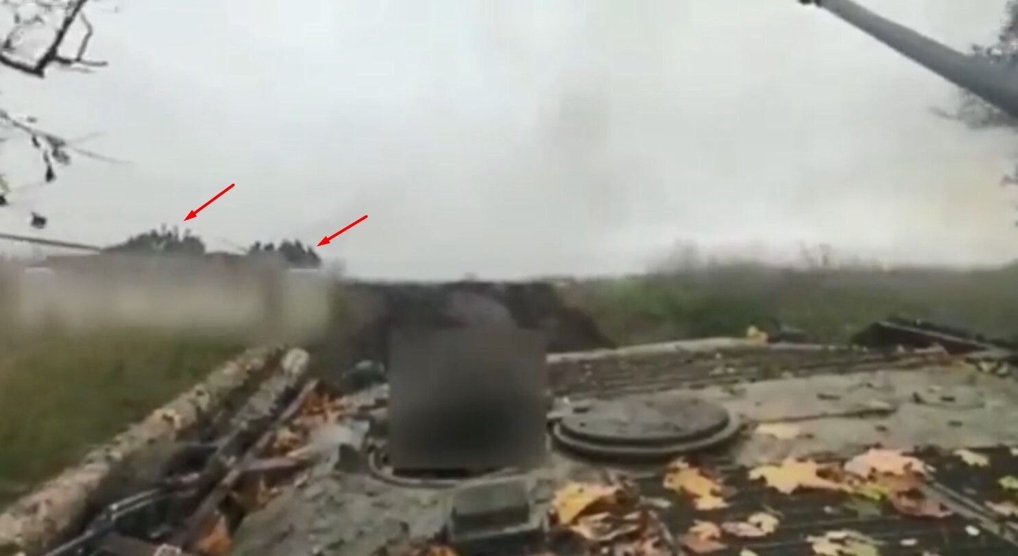 БМП армии рф пытается объехать танк