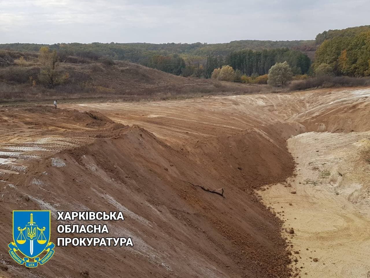 Незаконний видобуток будівельного піску зі збитками у 17 млн грн – підозрюється голова фермерського господарства (ФОТО)