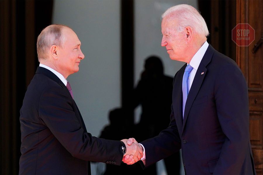  Президент РФ Володимир Путін і президент США Джо Байден Фото: AP