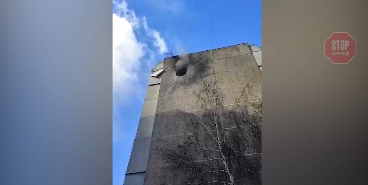  Скрін відео: Чернігів, панельний будинок, у який влучив ''Град''