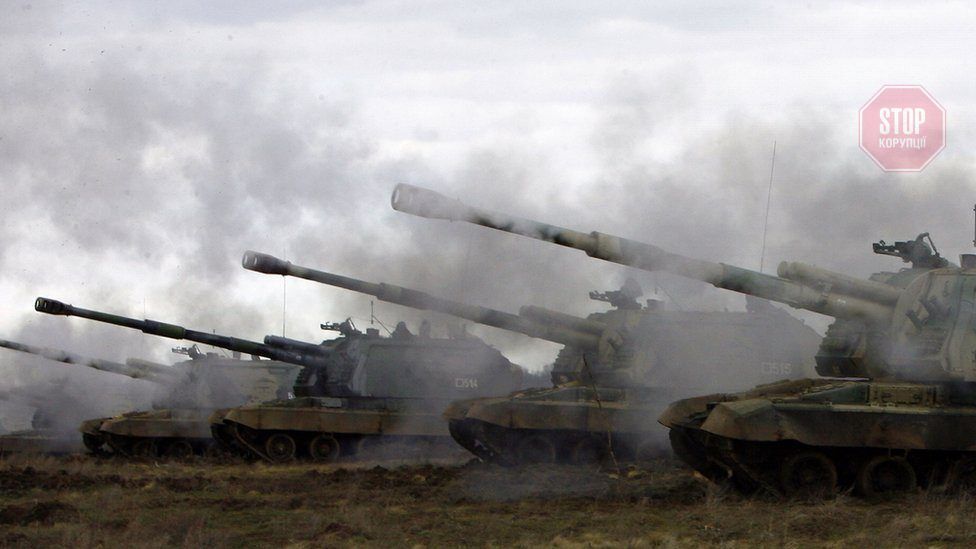  Російська артилерія обстрілює Україну Фото: AFP