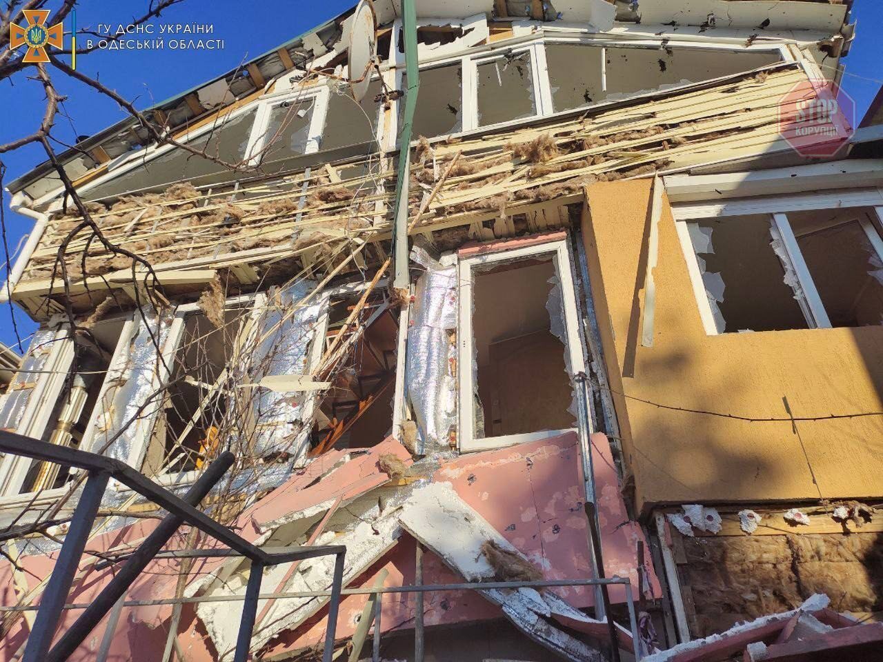  Мирні будинки, зруйновані внаслідок обстрілів рф у Одеса. Фото: ДСНС
