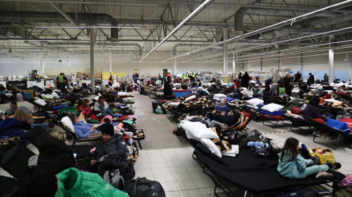 Біженці у Польщі тимчасовий притулок