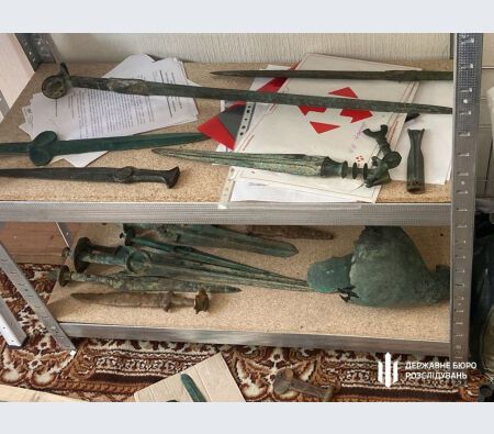 У кримського екснардепа Горбатова виявили 6 тисяч предметів старовини та культурних цінностей