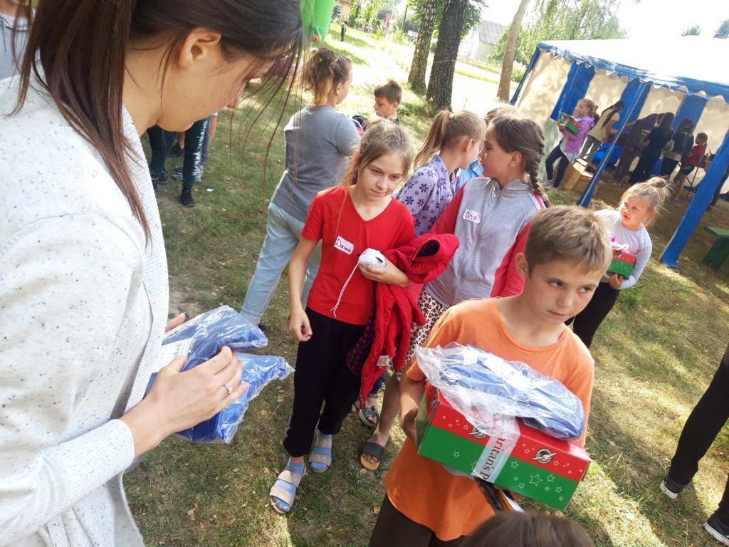 Подразделения ''Стоп коррупции'' развезли гуманитарную помощь на Киевщину, Черниговщину и Донбасс.