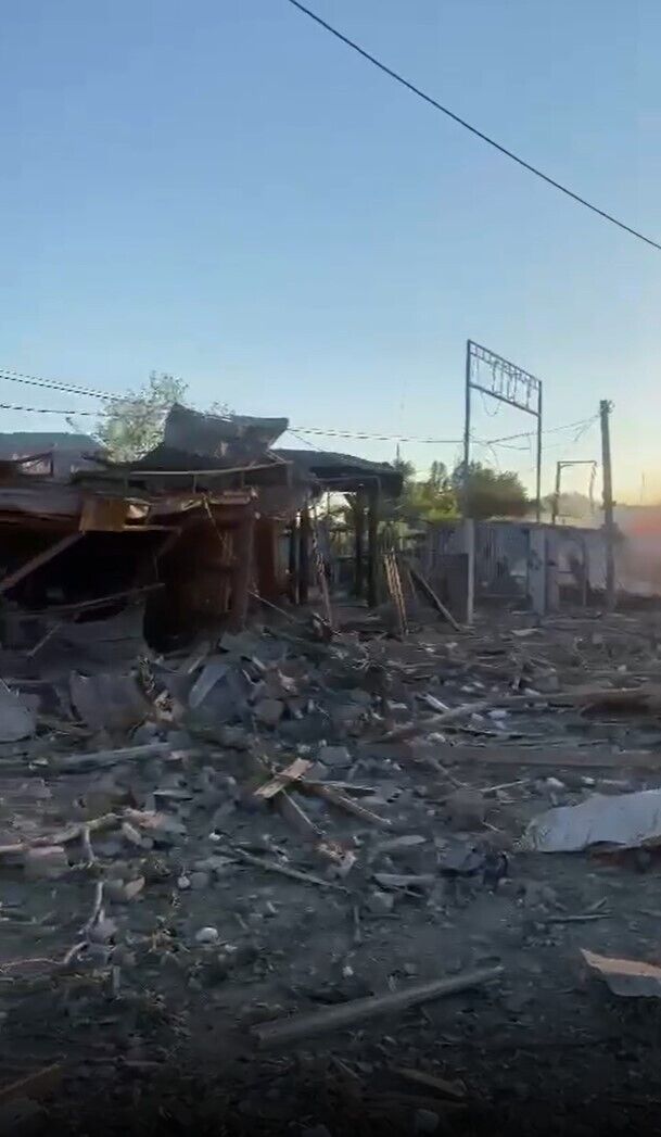 Зеленский об обстреле Затоки на Одесщине: ''освободители'' просто захотели пострелять (видео и фото руин баз отдыха)