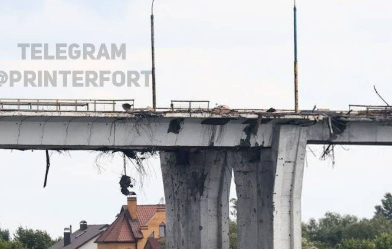 Антоновский мост - свежие фото после ударов ВСУ: изорванное полотно и баржи у опор