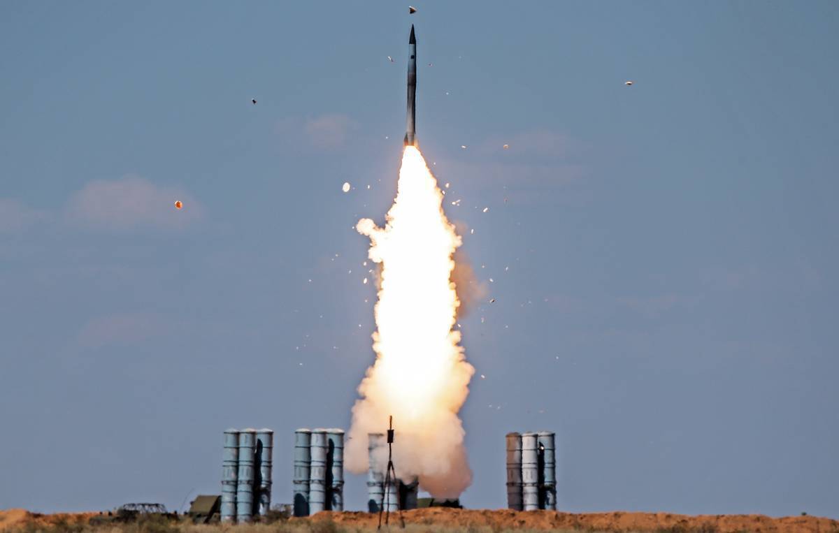 Комплекс С-300 запуск ракеты
