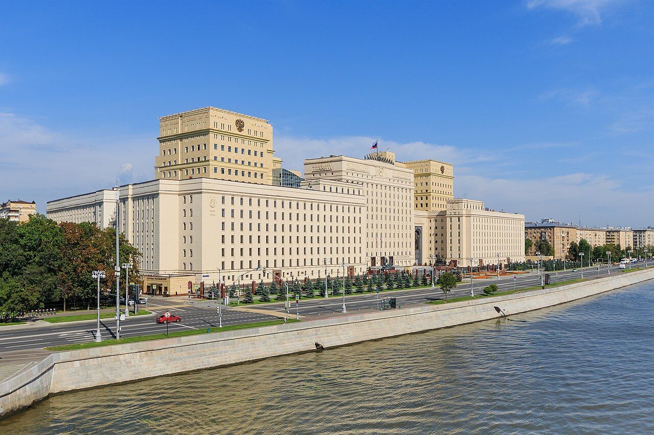 В Москве ''высадили'' установку С-300 на здание минобороны рф (видео)