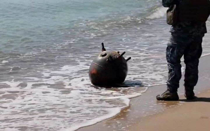 Біля берегів Одещини виявлено та знищено дві дрейфуючі протикорабельні міни