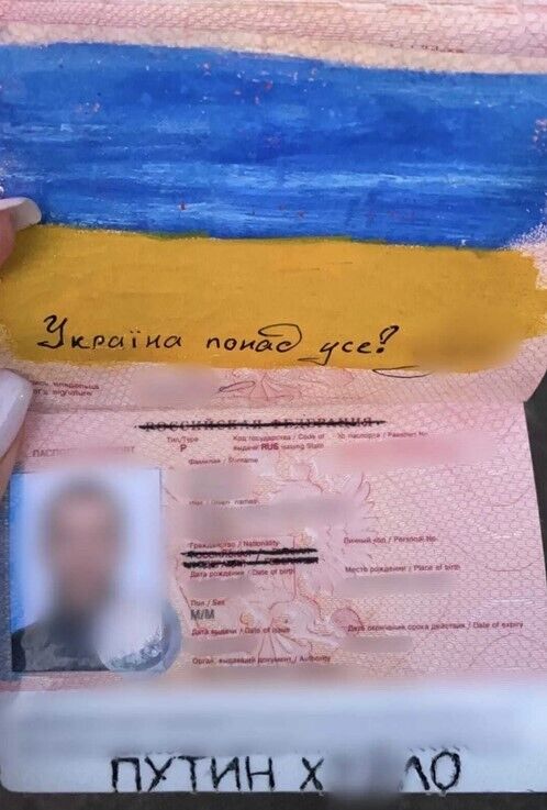описав паспорт і обізвав путіна: в Україні затримали росіянина, який не хотів повертатися додому
