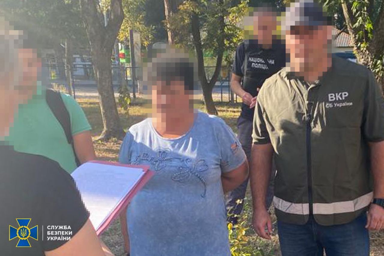 В Черкасской области и в Хмельницком военная контрразведка Службы безопасности задержала еще двух организаторов ''схем уклоняющихся''