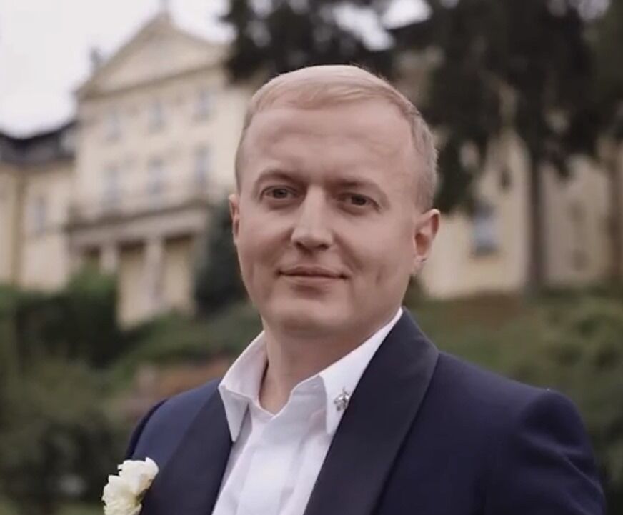 во Львове бывший прокурор и экс-сотрудница ГБР отыграли шикарную свадьбу