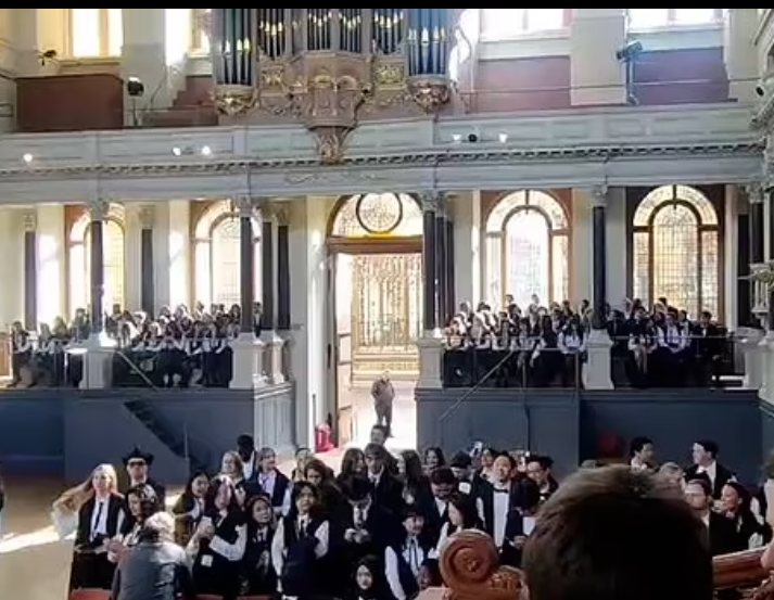 33-річна зірка ''Гаррі Поттера'' відвідала міський театр ''Шелдоніан''