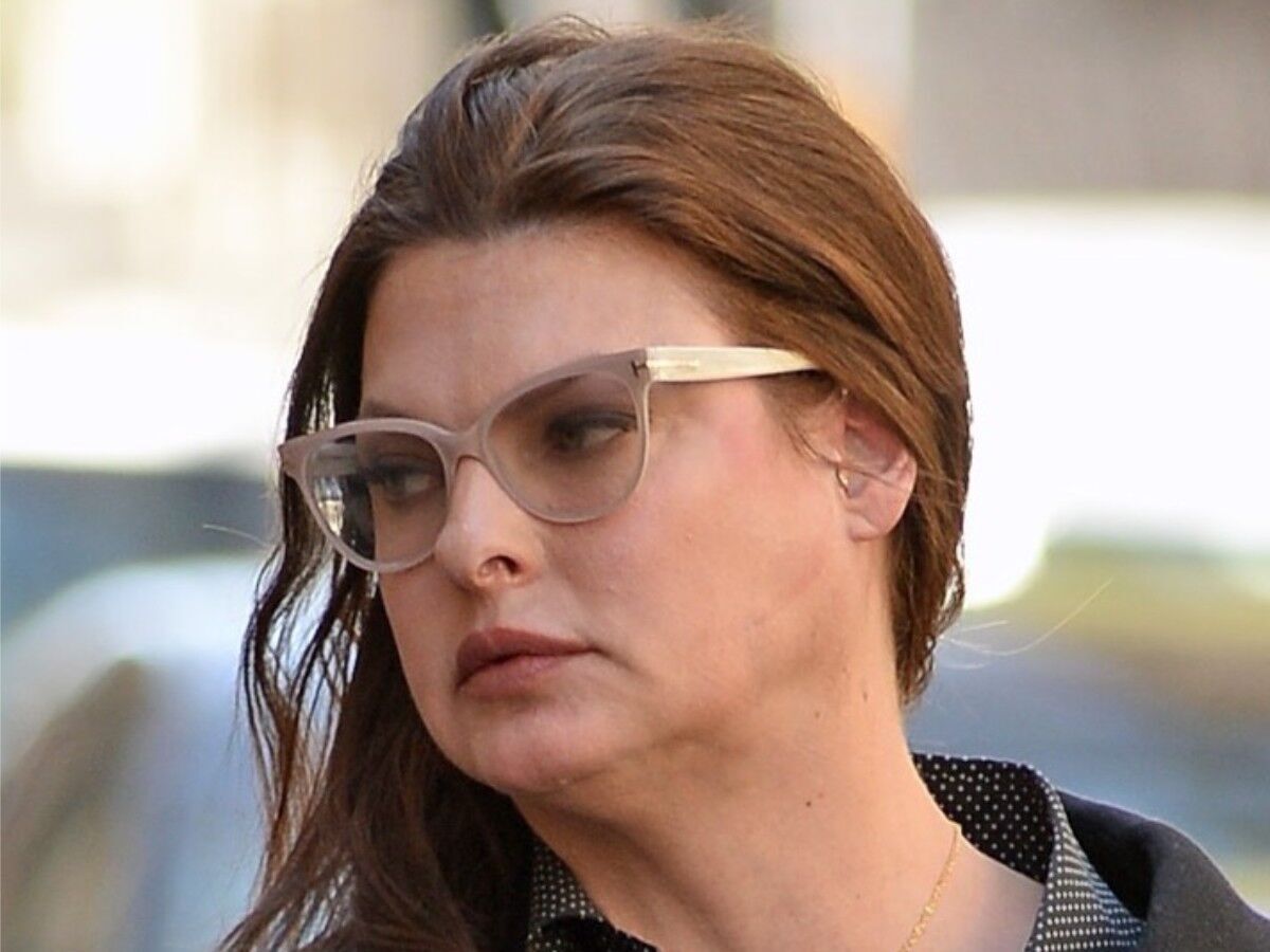 Лінда Євангеліста розповіла про зміну модельної індустрії та свою ненависть до ретушування