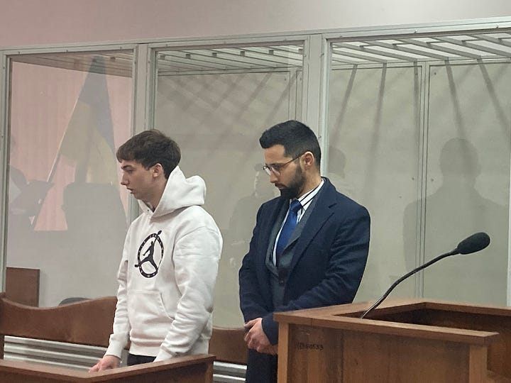 В суде он заплатил залог в размере 402 тысячи гривен, чтобы во время следствия выйти из СИЗО