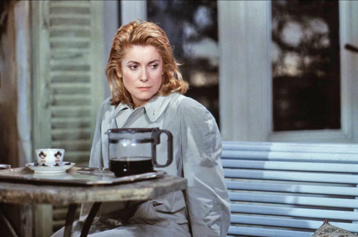 Катрин Денев