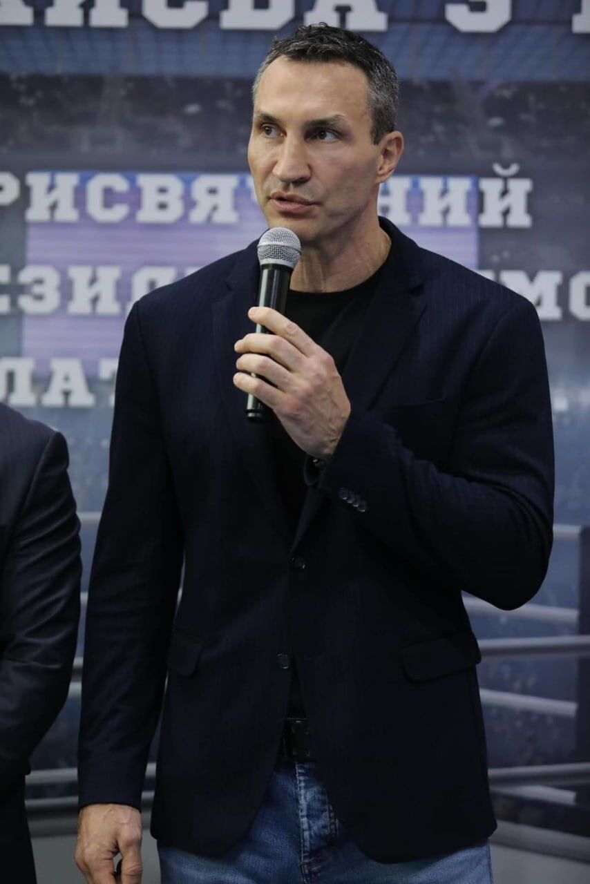 Легенда мирового бокса Владимир Кличко на финале чемпионата Киева по боксу