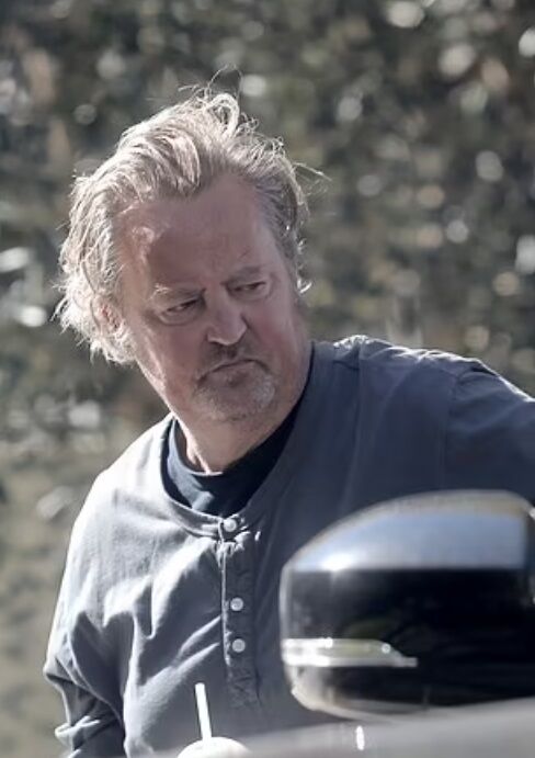 Івамаса, який допомагав вести справи Перрі більше 25 років, міг виявити його тіло 28 жовтня