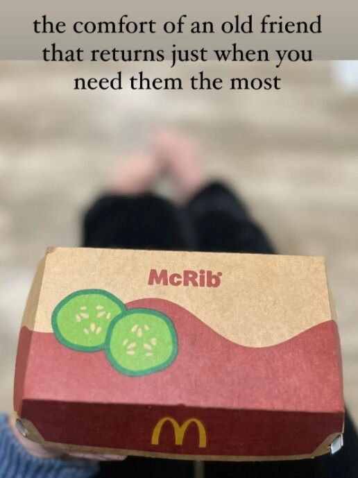 ''Комфорт повертається саме тоді, коли він вам найбільше потрібен'', - написала Торі Спеллінг