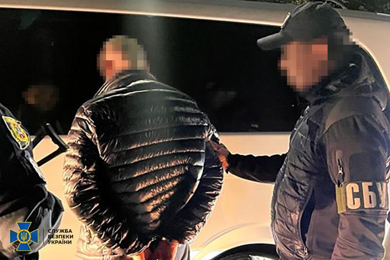 Преступная группировка использовала медицинские авто для перевозки уклонистов через границу