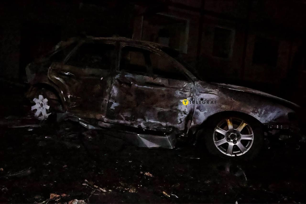 В Дарницком районе произошло несколько пожаров из-за обломков сбитых дронов