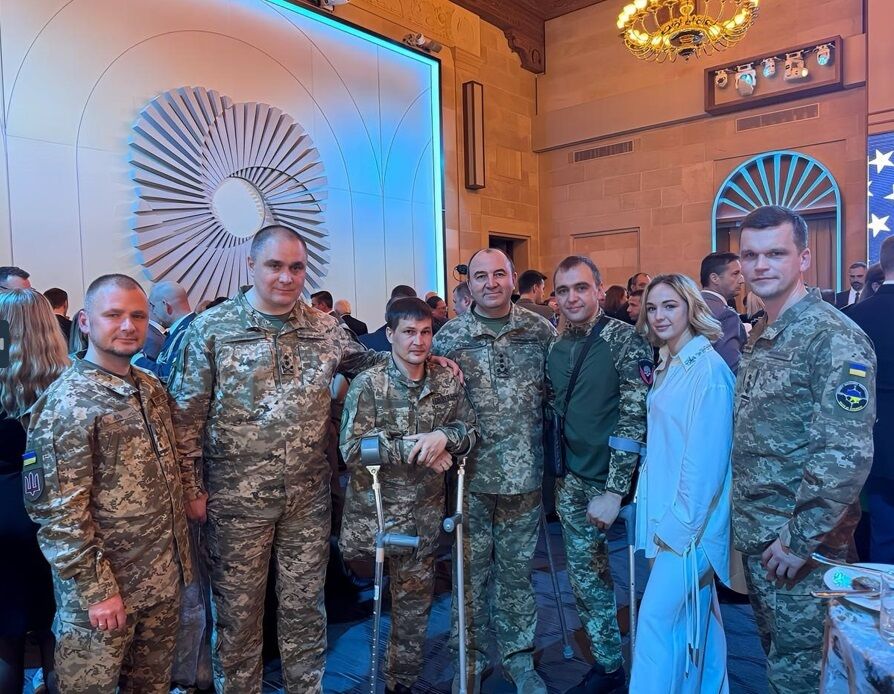 Українські військові повертаються до життя за підтримки Pfizer