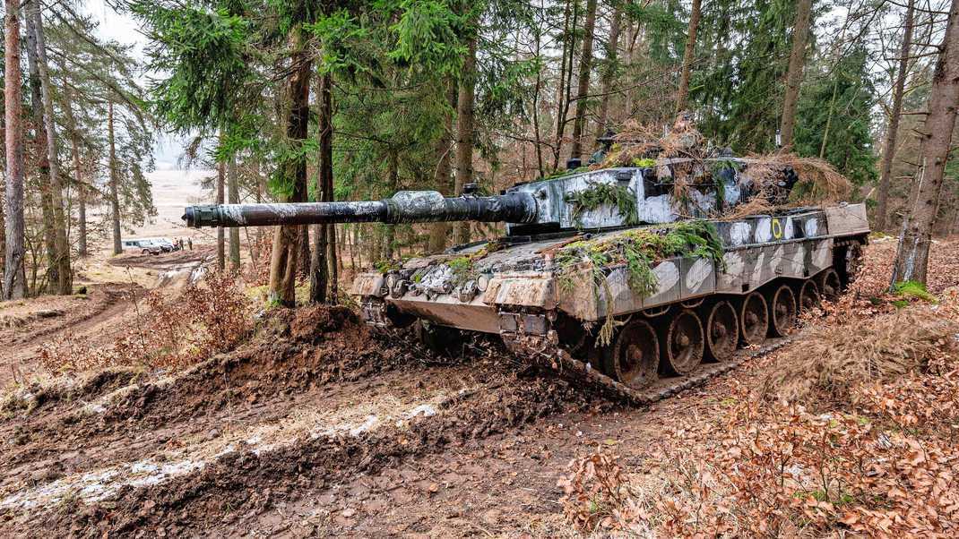 Нідерланди надішлють Україні вражаючу кількість снарядів для Leopard 2: що відомо