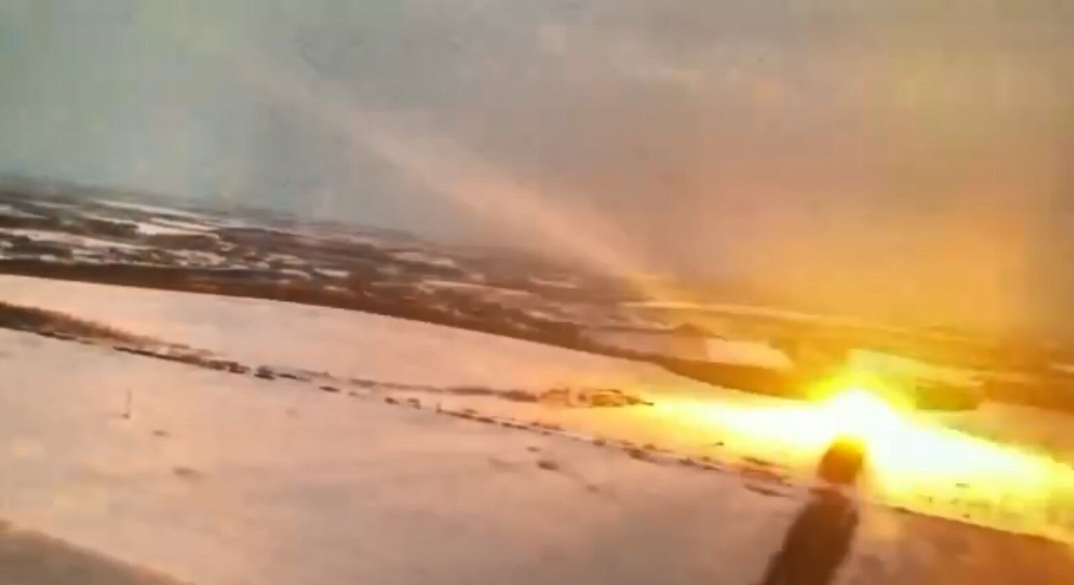 ВСУ показали, как ТОС-1 ''Солнцепек'' бьет по своим: ударила по позициям армии рф (видео)