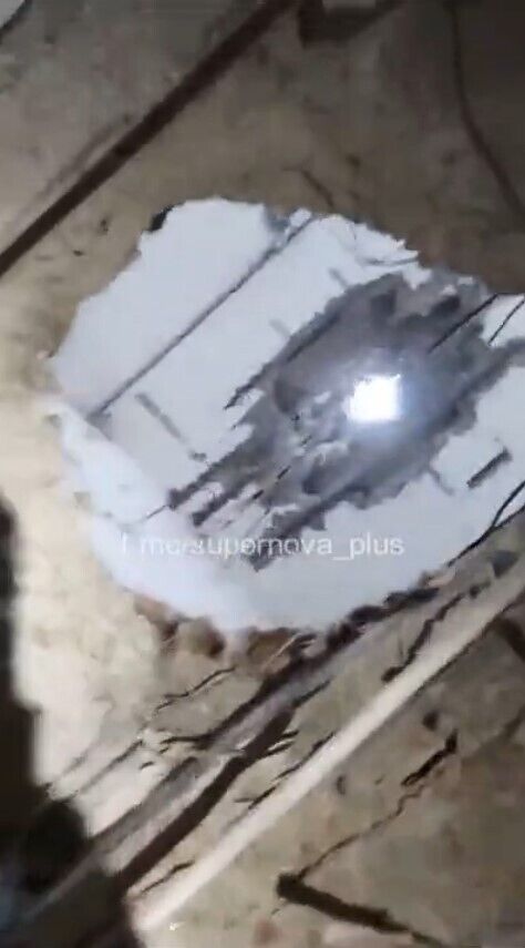 Вугледар: ЗСУ вдарили по пункту управління армії рф - пробило 3 поверхи (відео)