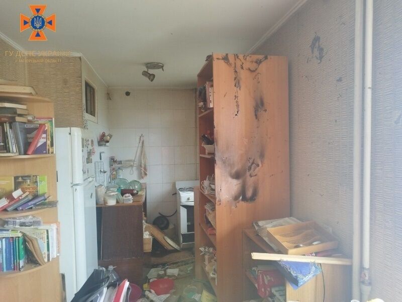 У Запоріжжі – вибух у багатоквартирному будинку: постраждала жінка
